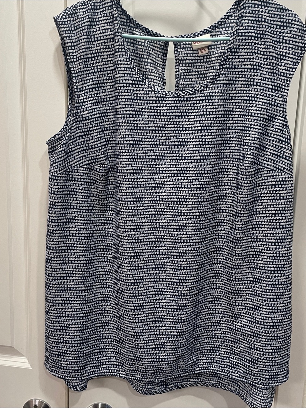 Merona Navy and White Sleeveless Patterned Camisole